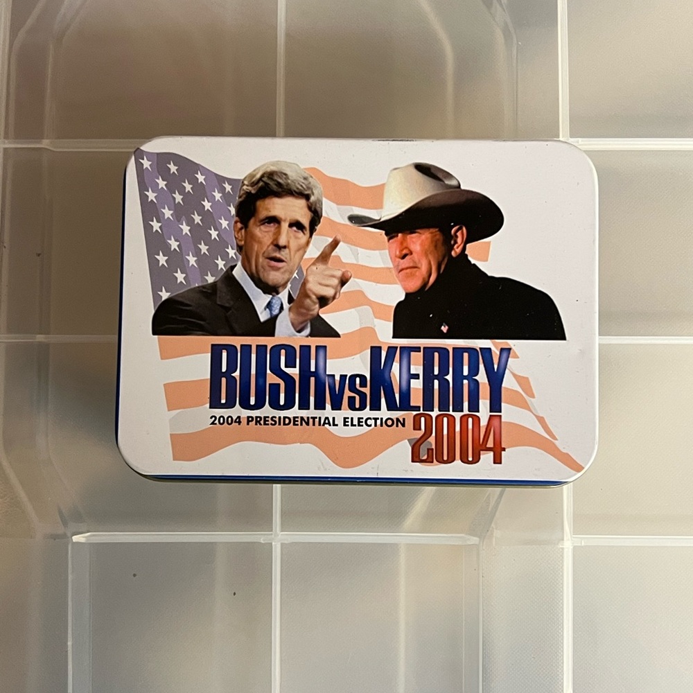 Vintage Collector’s 2004 George W Bush V John Kerry election knife NiB
